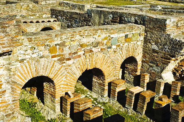 ruins-of-the-roman-villa-of-pisoes-near-beja-alentejo-portugal-1600x1063