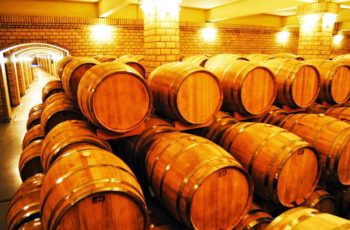 Exportação brasileira de vinhos engarrafados quadruplica nos primeiros 4 meses de 2014. Ótimo – vamos agora valorizar os brasileiros que produzem os vinhos?
