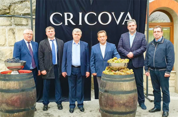 Cricova, na Moldávia, que tem a maior adega do mundo com 120 Km, é a Cidade Europeia do Vinho Dioníso 2020